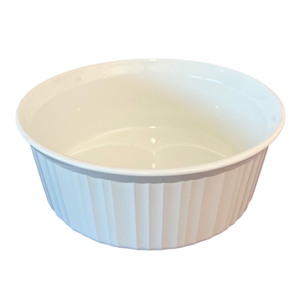 Corning Ware French White F-1-B 2.5 Liter Round Fluted Casserole Souffle Dish US